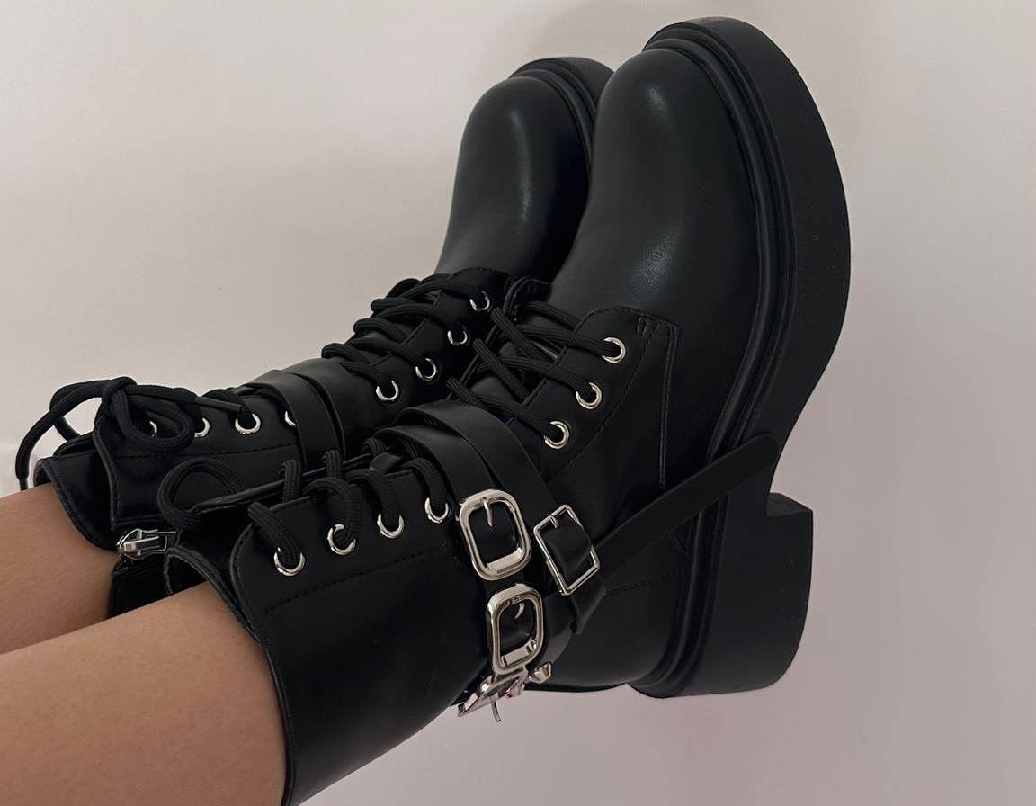 Stivali Inverno 2024/25: Tendenza e Calore