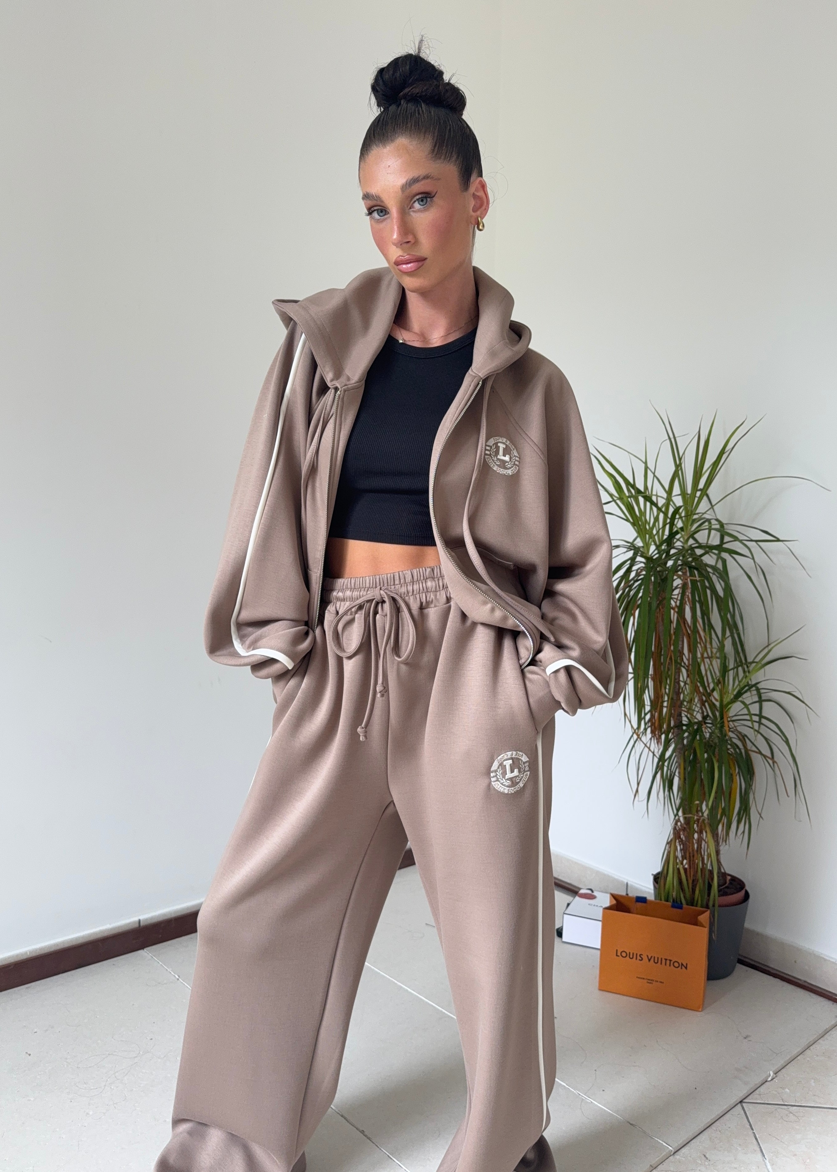 Pantalone Tuta Cammello By Lumjna