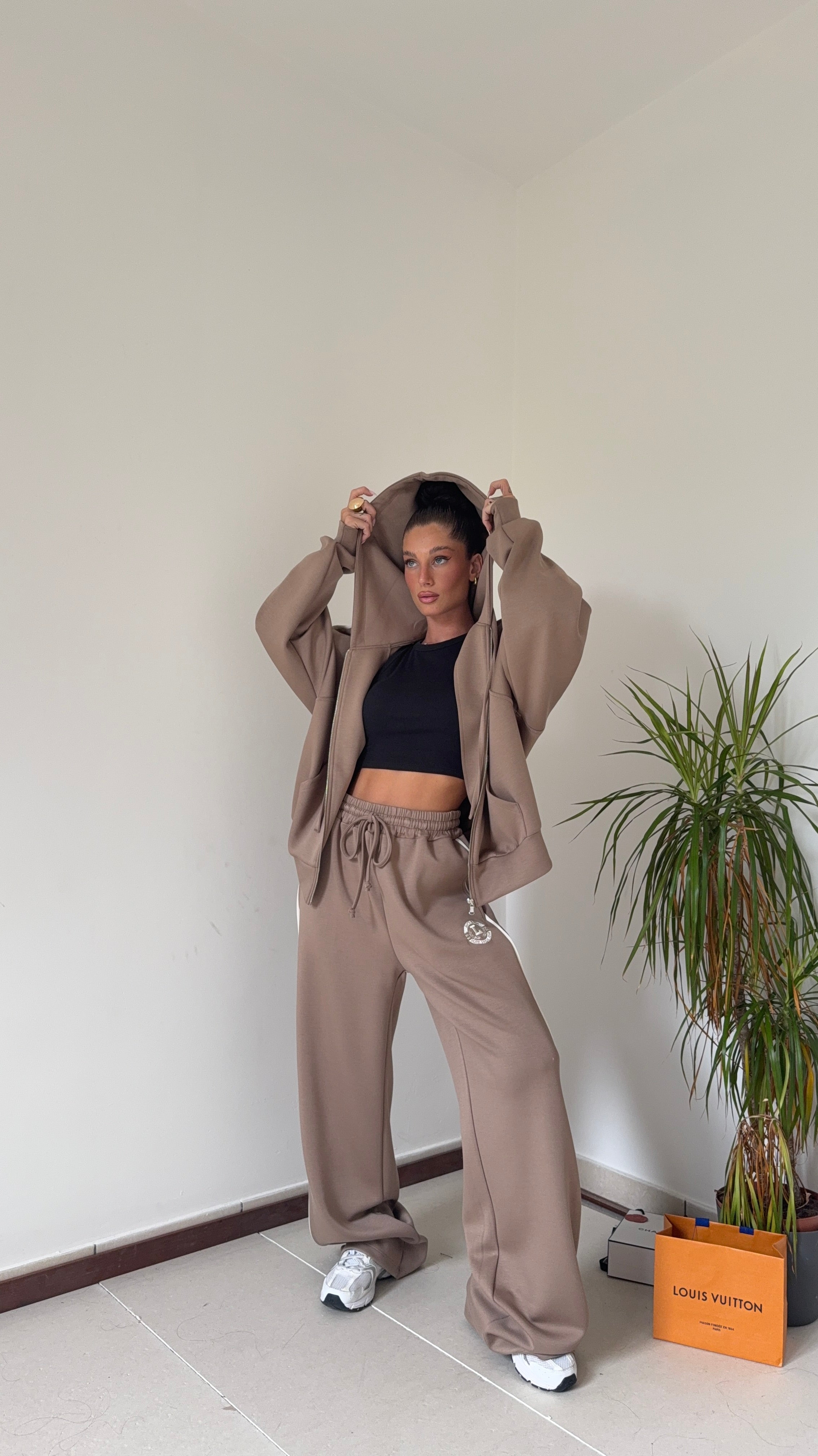 Felpa Cammello By Lumina