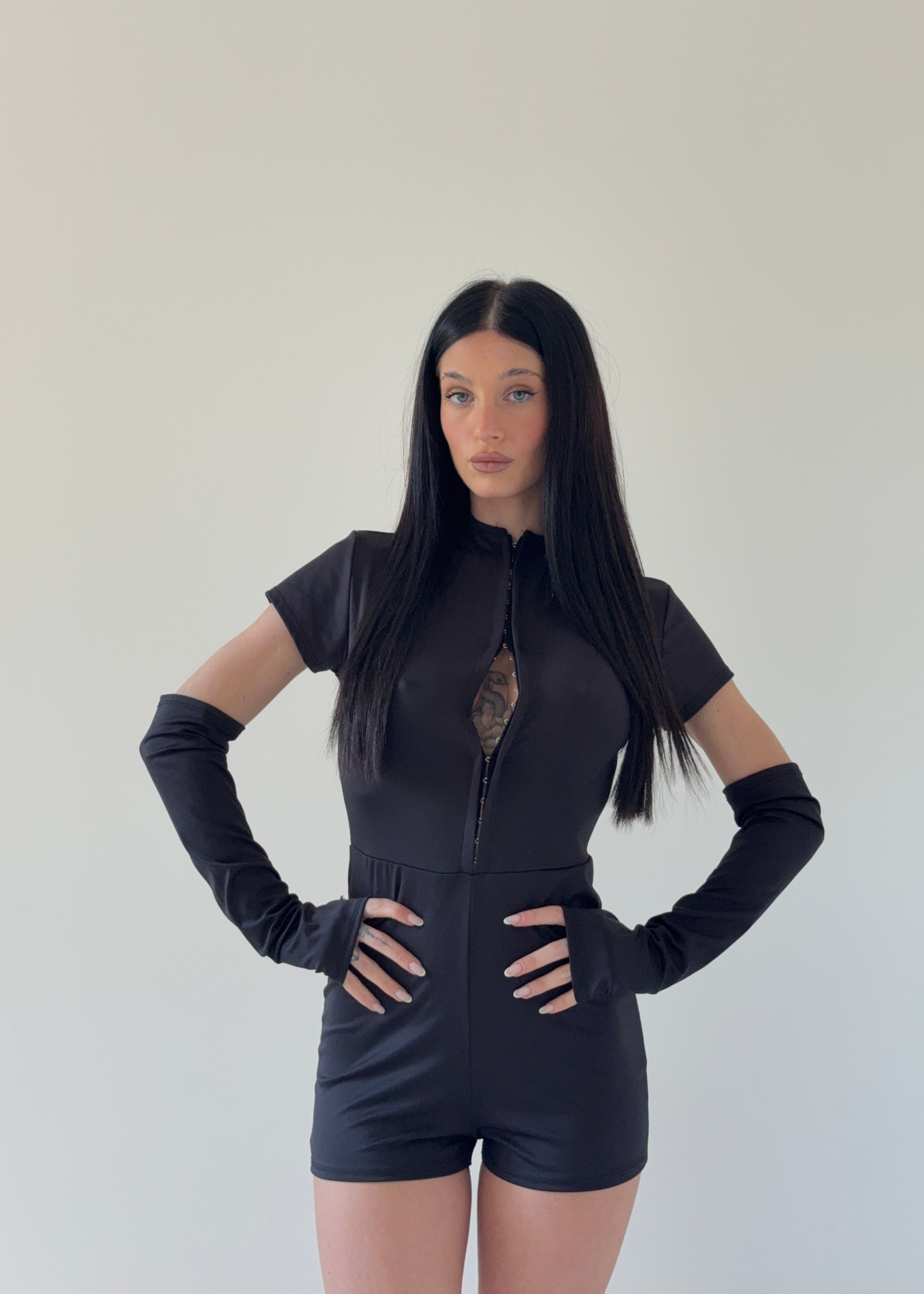 Tutina Kira Nera